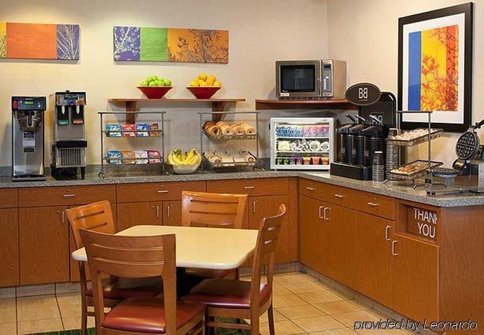 Fairfield Inn By Marriott Порт-Гурон Ресторан фото